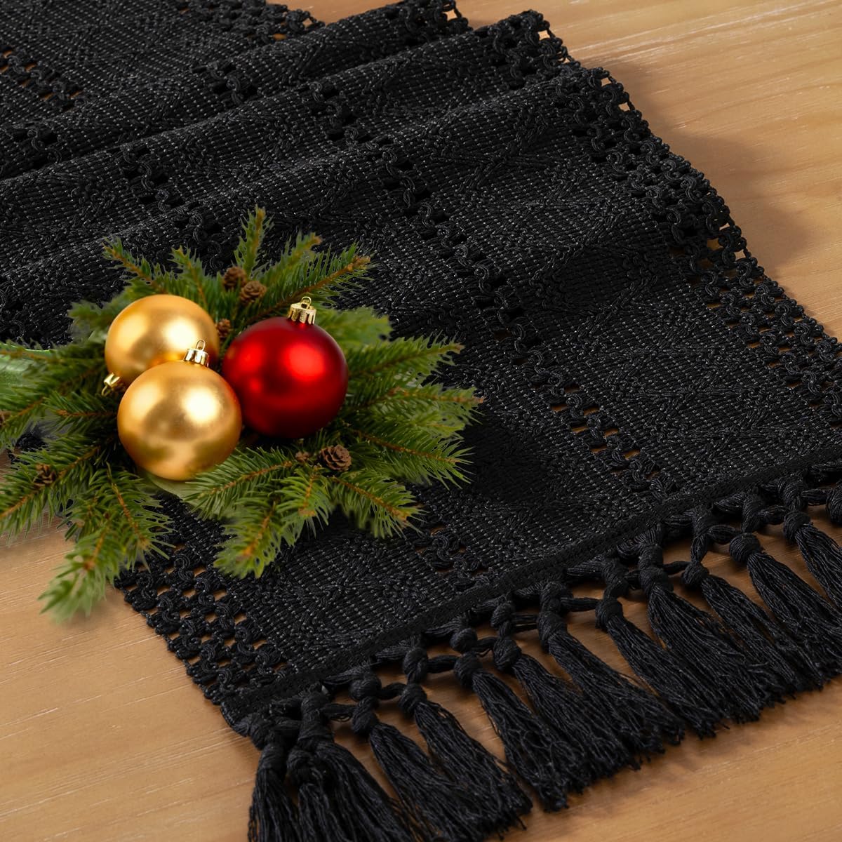 Socomi Boho Table Runner